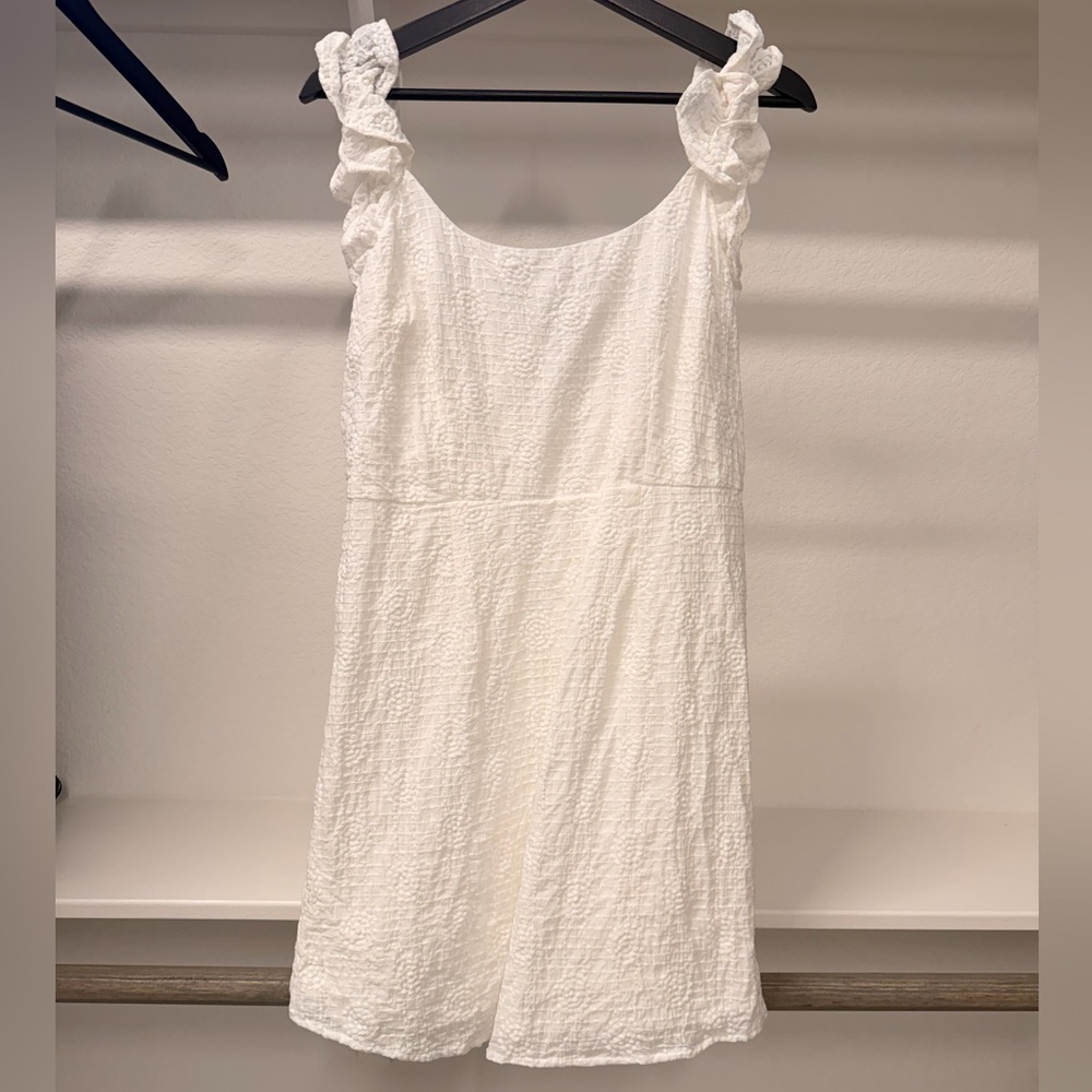 Selfie Leslie White Textured Sleeveless Dress